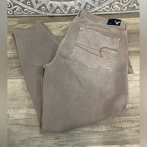 American Eagle outfitters super super stretch distressed 14